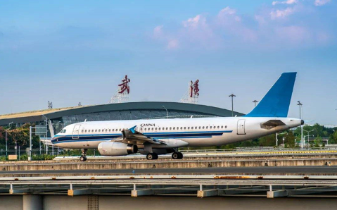 空运武汉机场